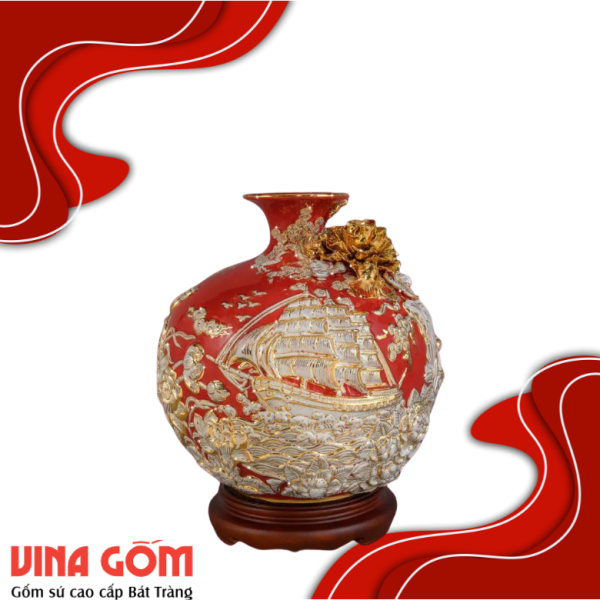 Bình Hút Lộc Thuận Buồm Xuôi Gió Men Đỏ Họa Tiết Trắng Vẽ Vàng Gốm Sứ Bát Tràng